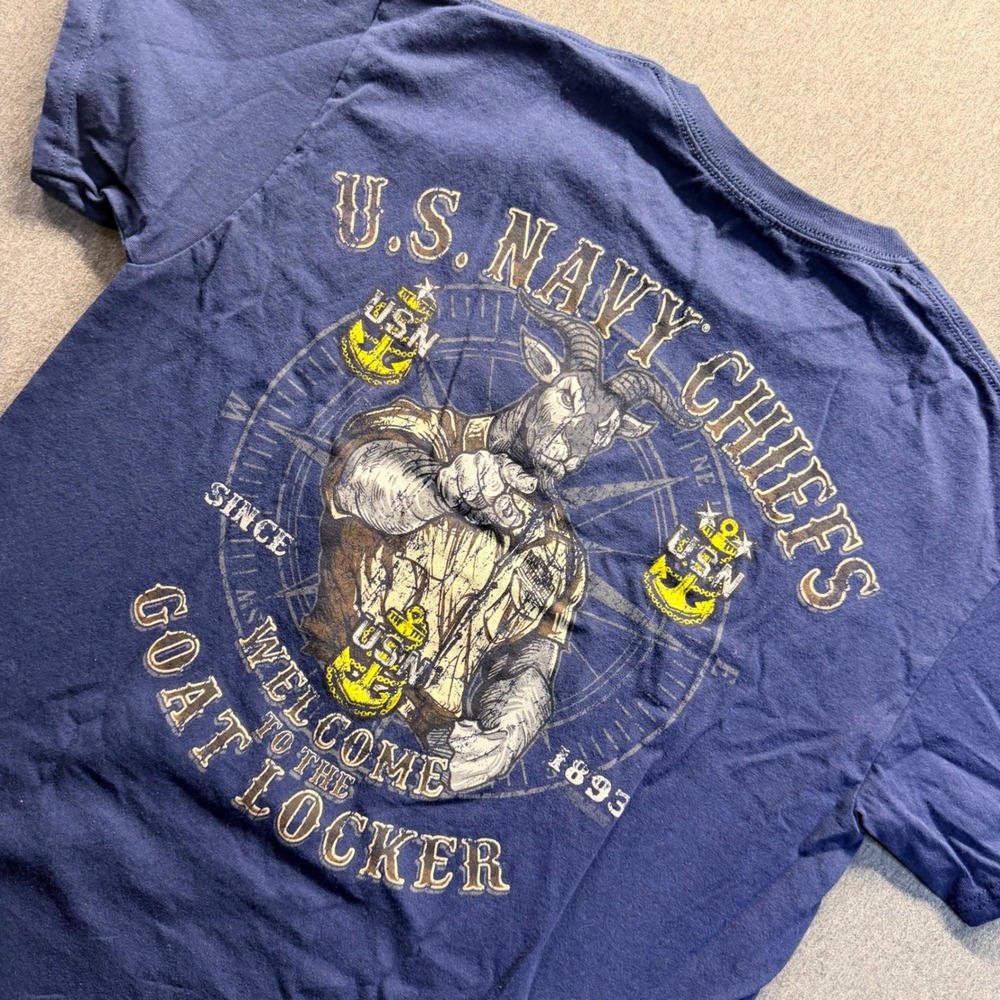 7.62 Design US Navy Chiefs Goat Locker Graphic T-Shirt Navy Blue Mens Medium